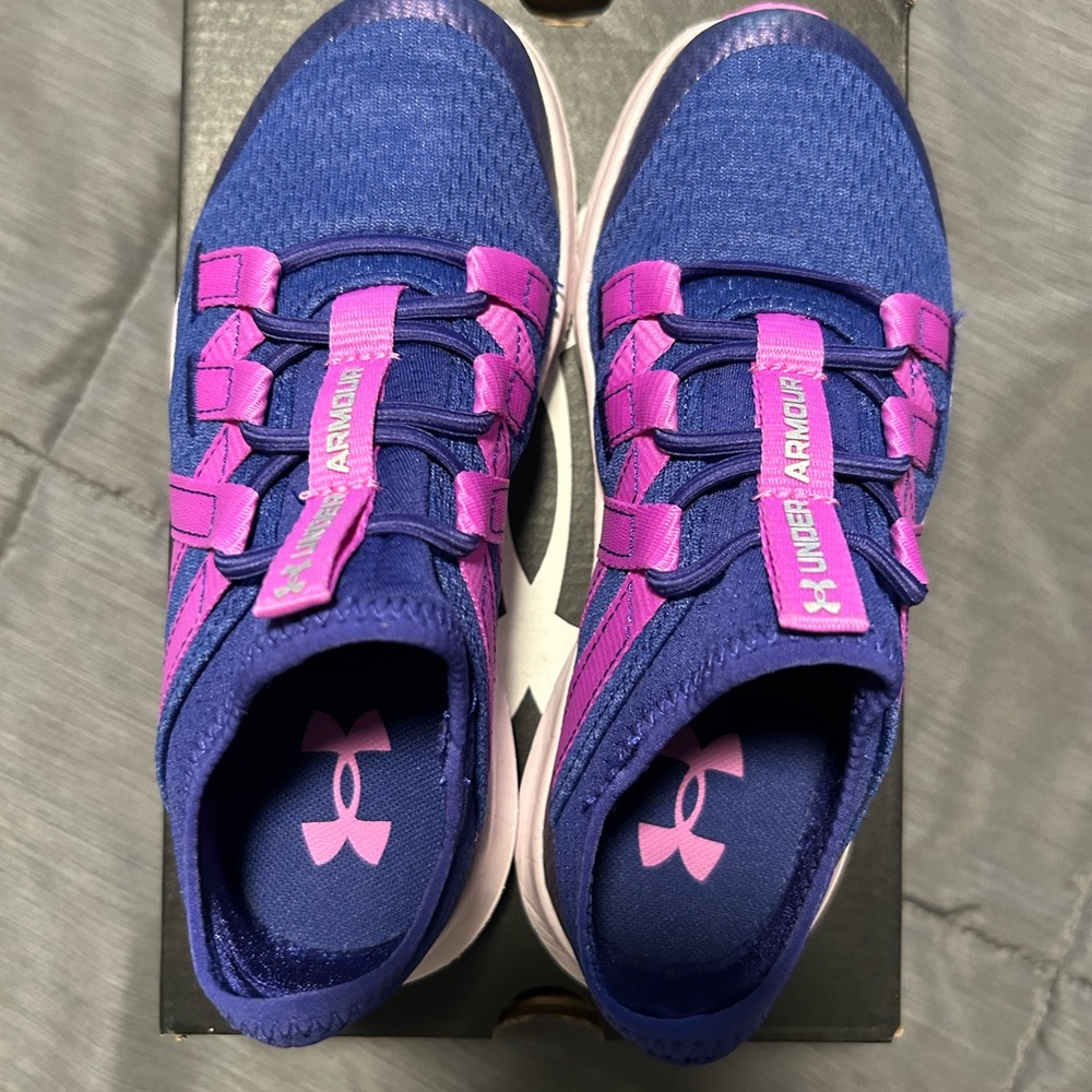 UA GPS 3 girls size 13K